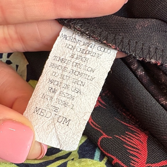 Vintage Women's Medium Y2K Red Black Flare Whimsy Goth Ruffle Knee Length Skirt - Picture 6 of 6